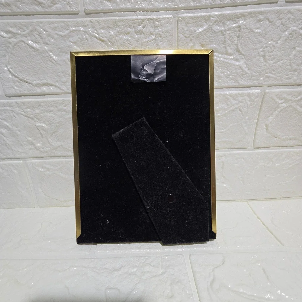 Solid Brass Photo Frame 5x7 Gold Art Deco Ribbed Polished Lacquer Vintage Korea